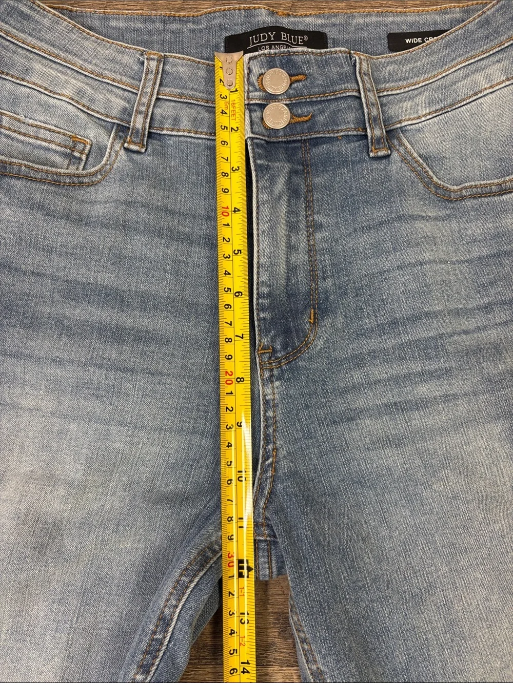 Judy Blue Wide Crop Double Button Light Wash Jeans Size 9/29